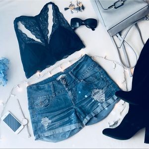 Distressed denim shorts Sz9